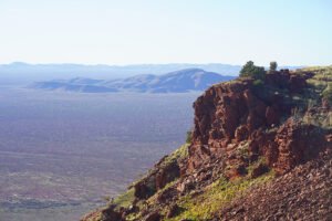 Cliff at summit of Mount Bruce peak in Karijini